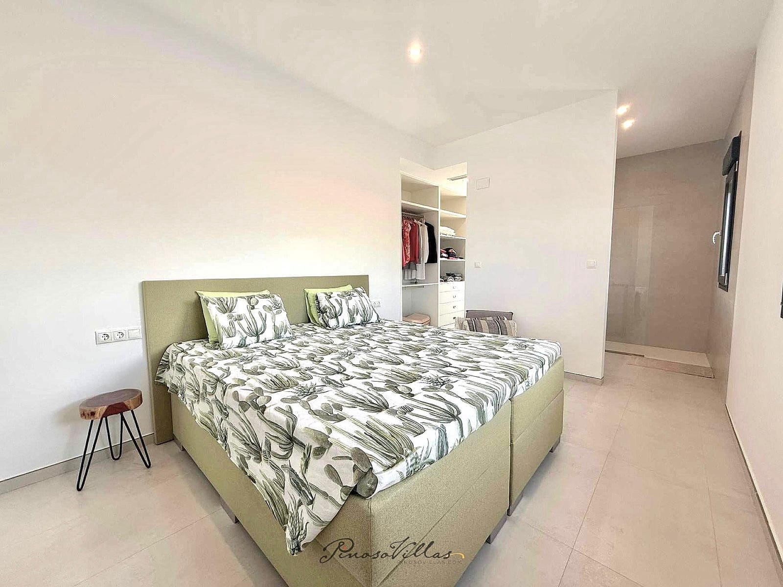 3 bedroom Villa for sale in Pinoso with pool garage - € 575,000 (Ref: 9317237)