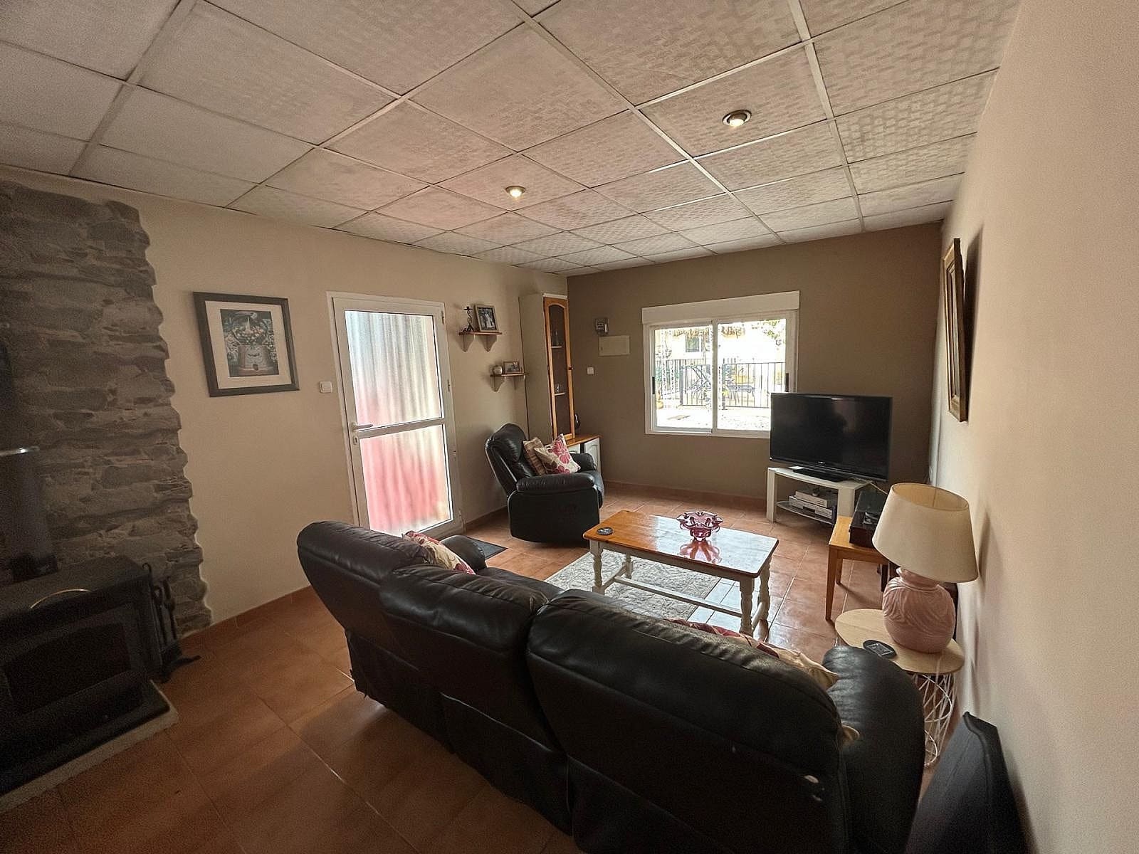 5 soveværelse Villa til salg i Sax med swimmingpool - € 375.000 (Ref: 9317238)