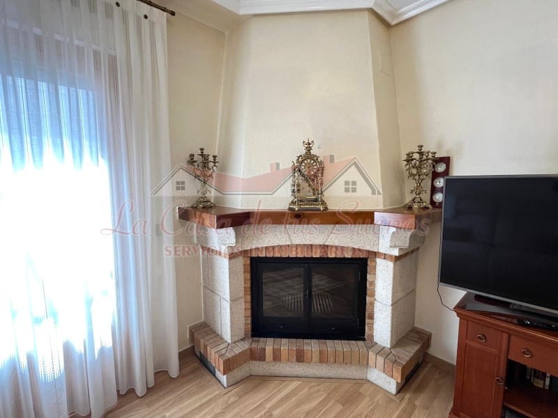 4 quarto Casa em Banda para venda em Sax com piscina - 260 000 € (Ref: 9317239)