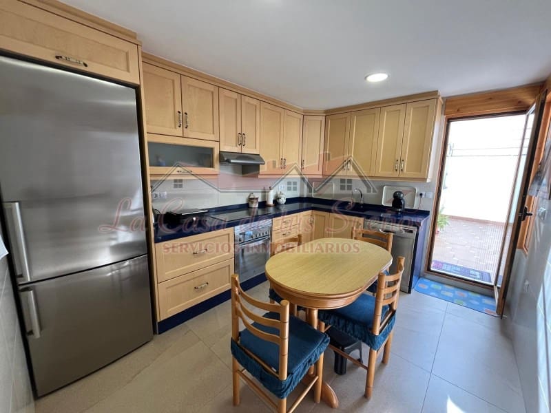 4 quarto Casa em Banda para venda em Sax com piscina - 260 000 € (Ref: 9317239)