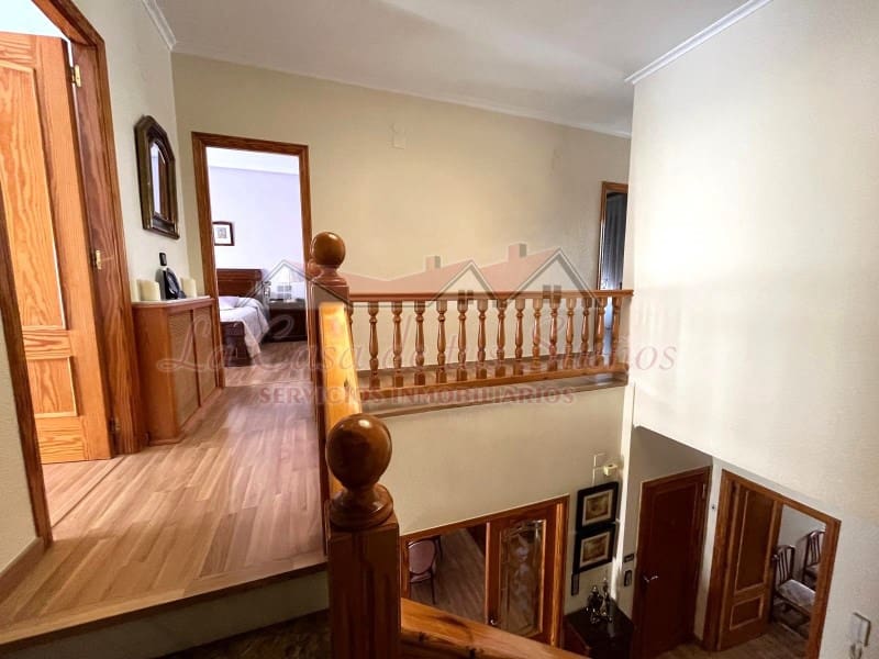 4 quarto Casa em Banda para venda em Sax com piscina - 260 000 € (Ref: 9317239)