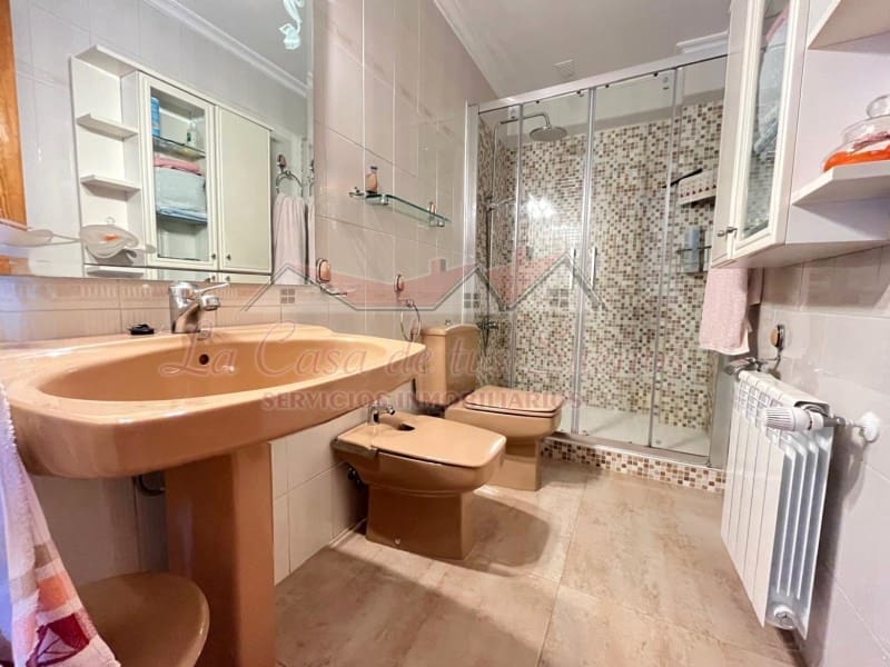 4 quarto Casa em Banda para venda em Sax com piscina - 260 000 € (Ref: 9317239)