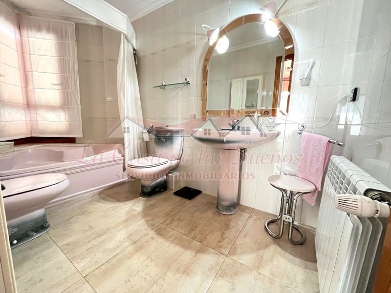 4 quarto Casa em Banda para venda em Sax com piscina - 260 000 € (Ref: 9317239)