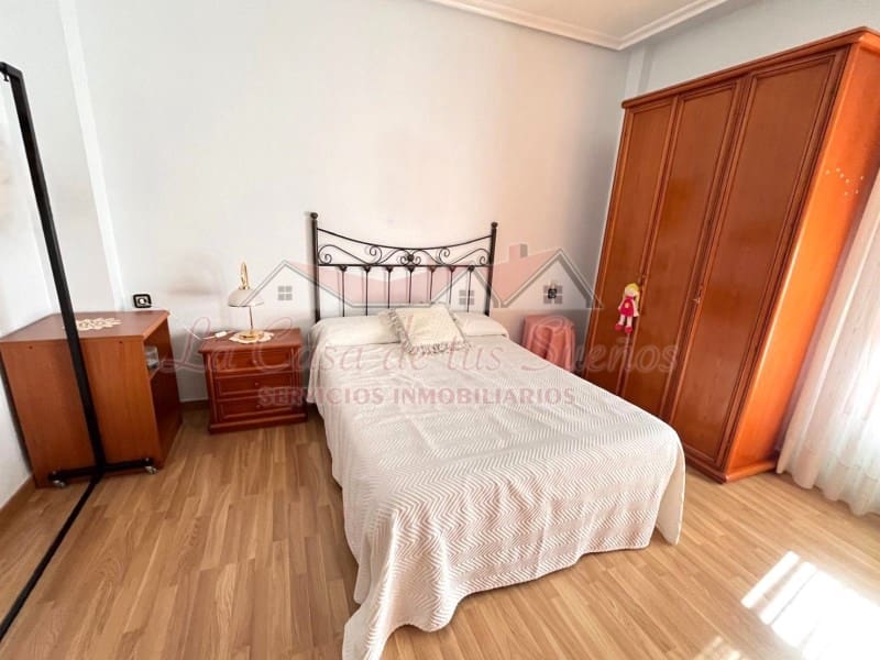 4 quarto Casa em Banda para venda em Sax com piscina - 260 000 € (Ref: 9317239)