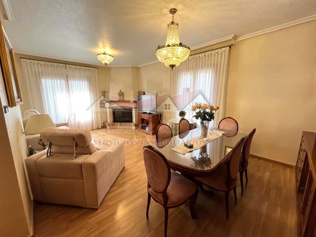 4 quarto Casa em Banda para venda em Sax com piscina - 260 000 € (Ref: 9317239)