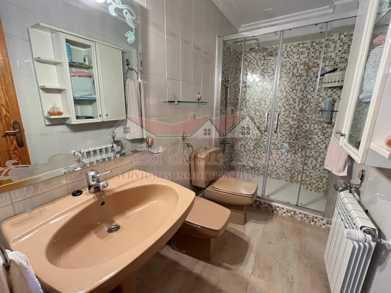 4 quarto Casa em Banda para venda em Sax com piscina - 260 000 € (Ref: 9317239)