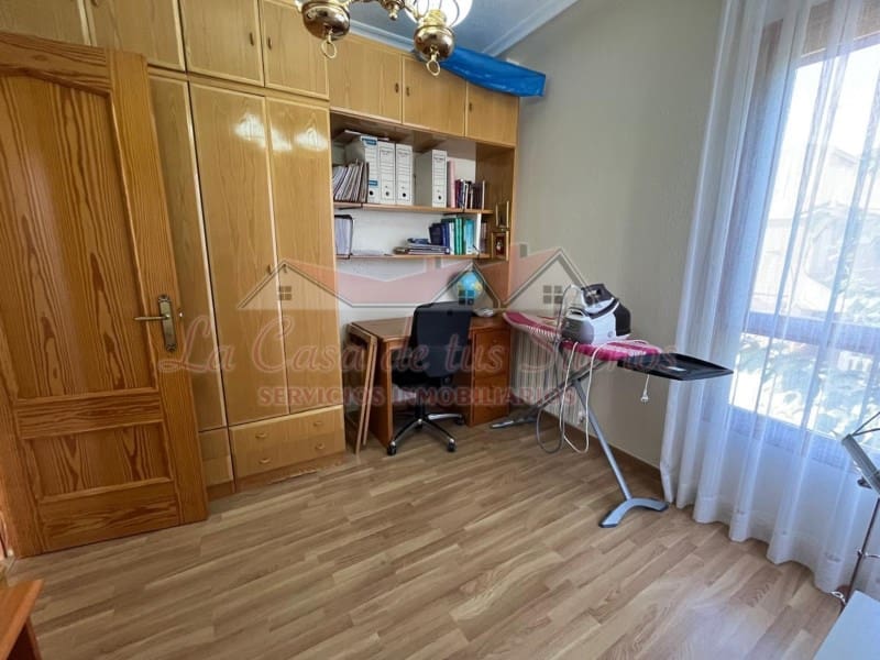 4 quarto Casa em Banda para venda em Sax com piscina - 260 000 € (Ref: 9317239)