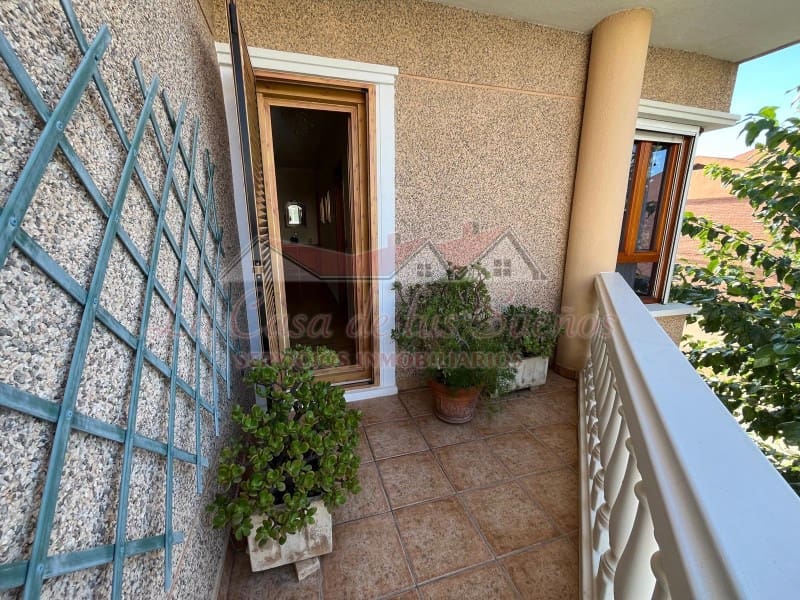 4 quarto Casa em Banda para venda em Sax com piscina - 260 000 € (Ref: 9317239)