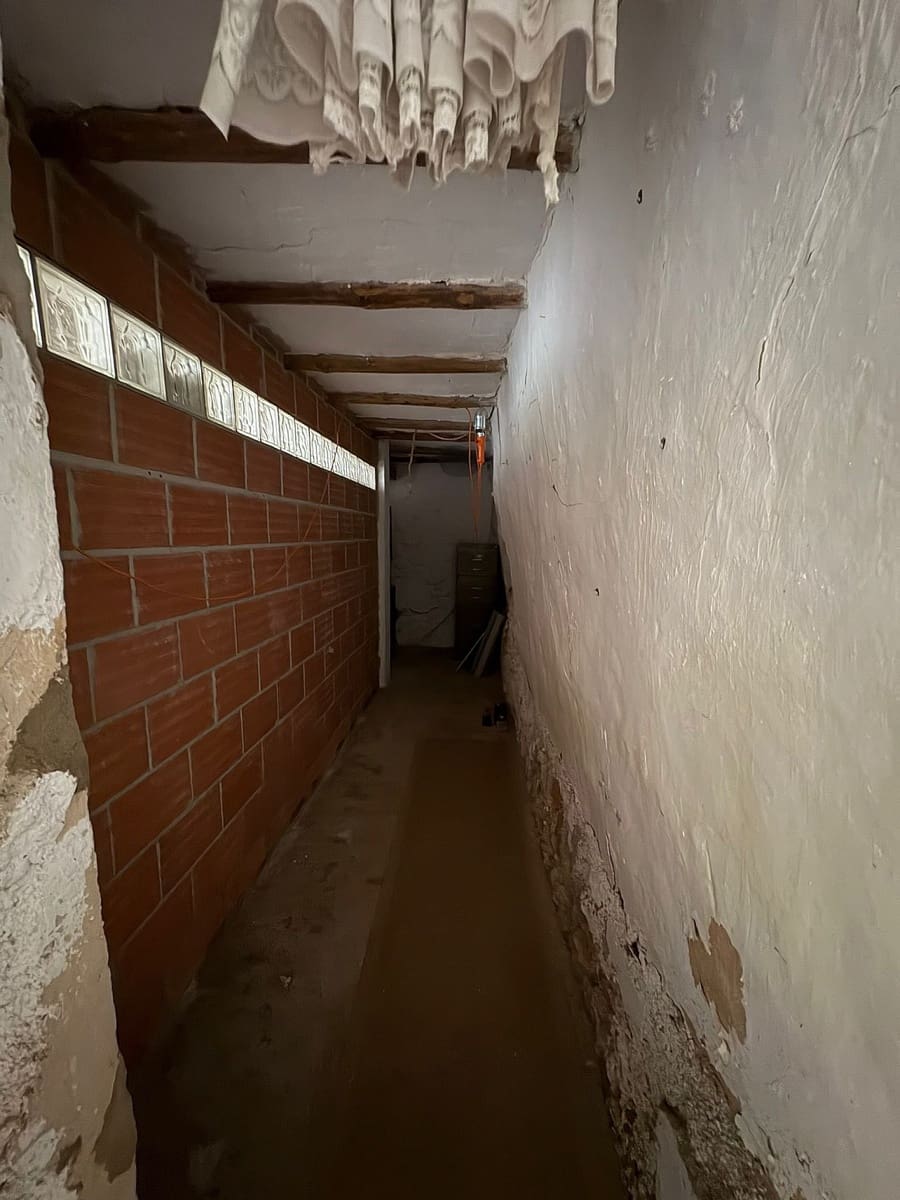 5 soverom Kjedet enebolig til salgs i Pinoso med svømmebasseng garasje - € 459 995 (Ref: 9317240)