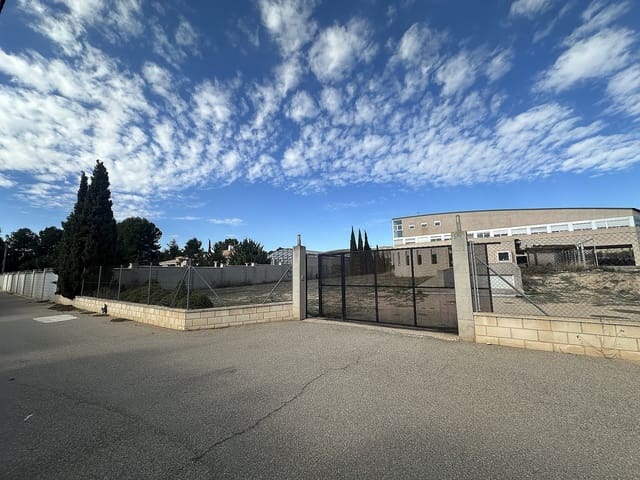 6 chambre Villa/Maison à vendre à Yecla avec piscine garage - 419 995 € (Ref: 9334399)