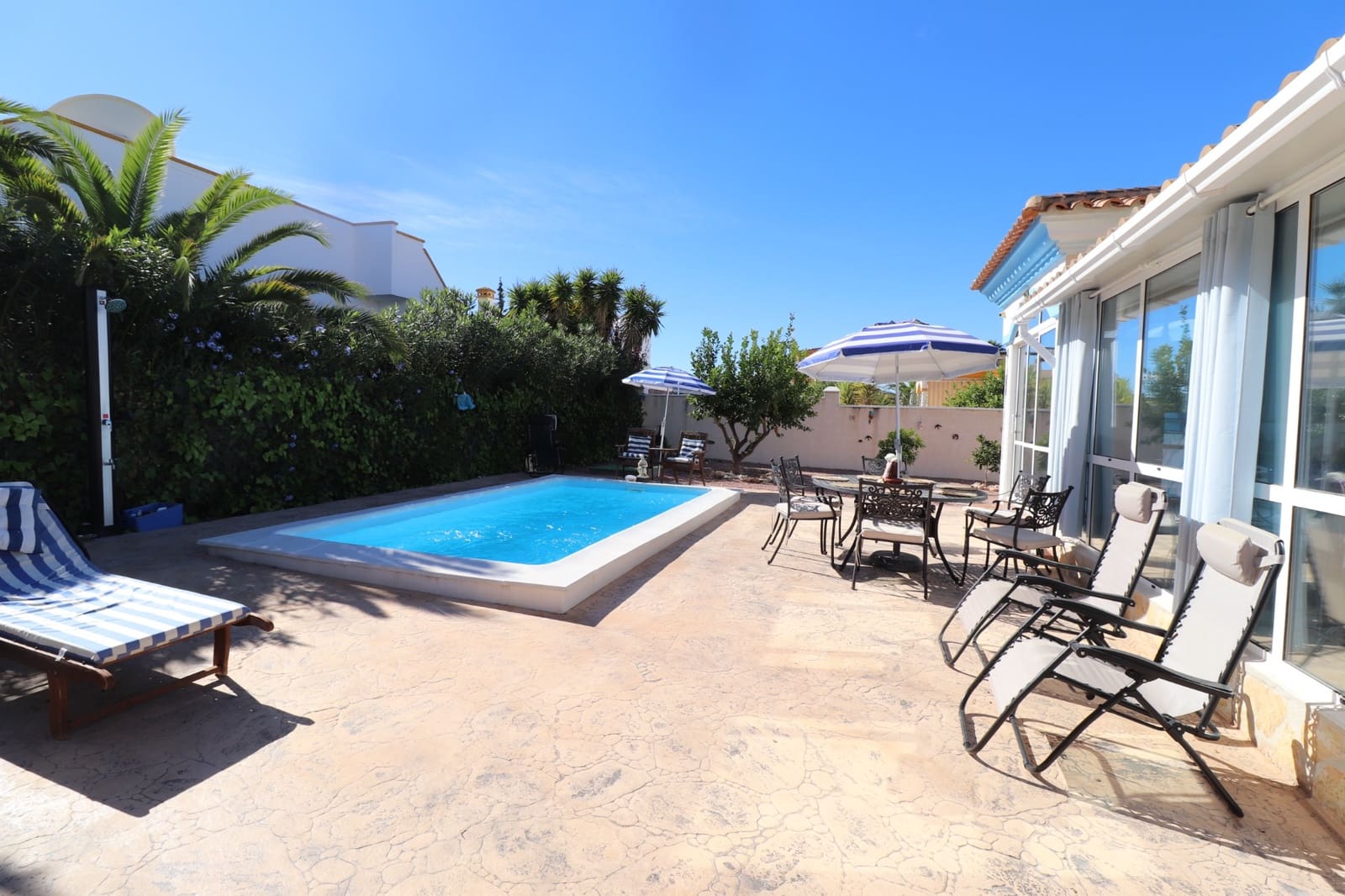 2 bedroom Villa for sale in Hondon de las Nieves with pool - € 260,000 (Ref: 9334400)