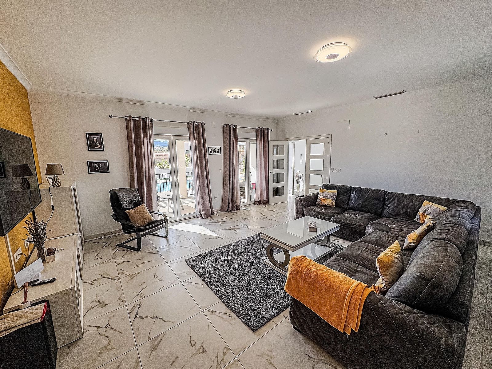 4 bedroom Villa for sale in Pinoso with pool garage - € 525,000 (Ref: 9340716)