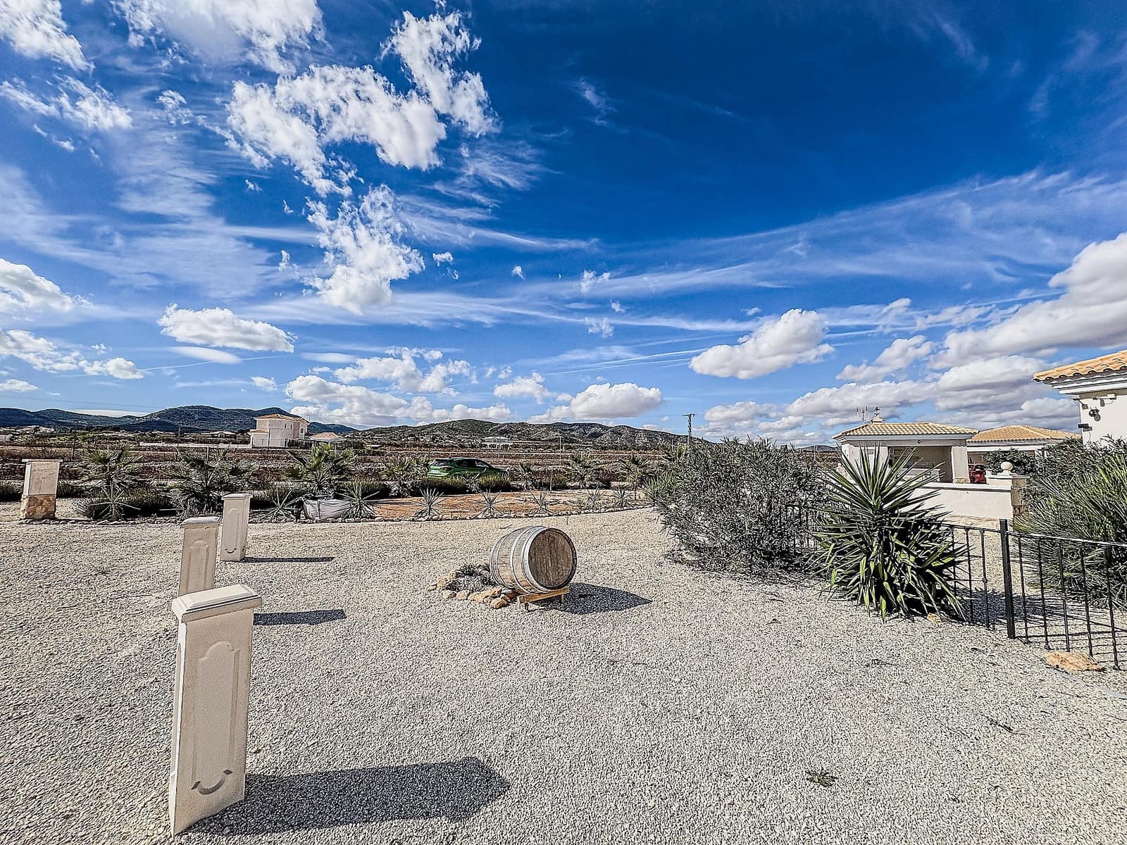 4 bedroom Villa for sale in Pinoso with pool garage - € 525,000 (Ref: 9340716)