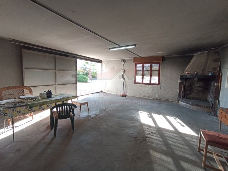 2 bedroom Finca/Country House for sale in Sax with pool - € 150,000 (Ref: 9341862)