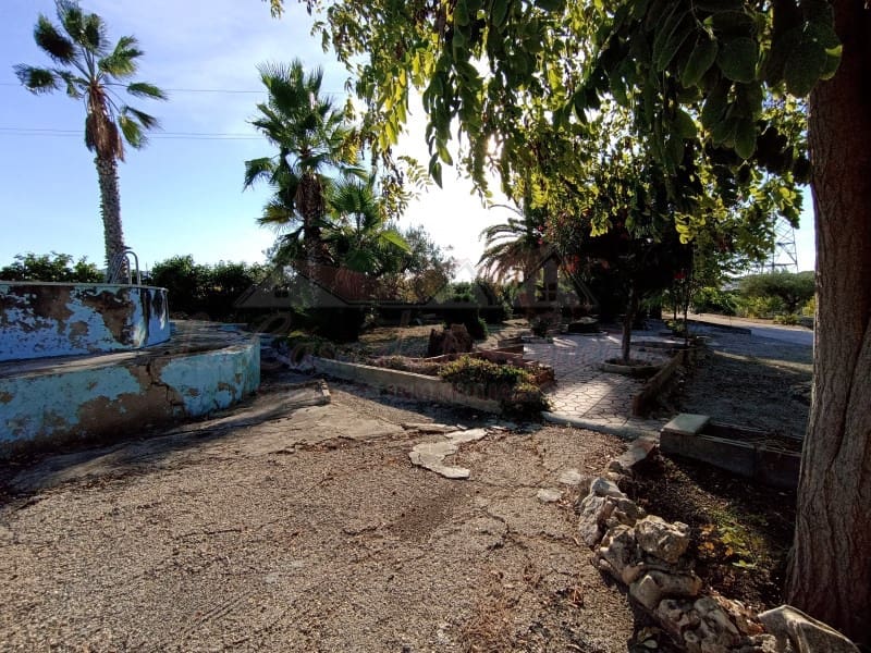 2 bedroom Finca/Country House for sale in Sax with pool - € 150,000 (Ref: 9341862)