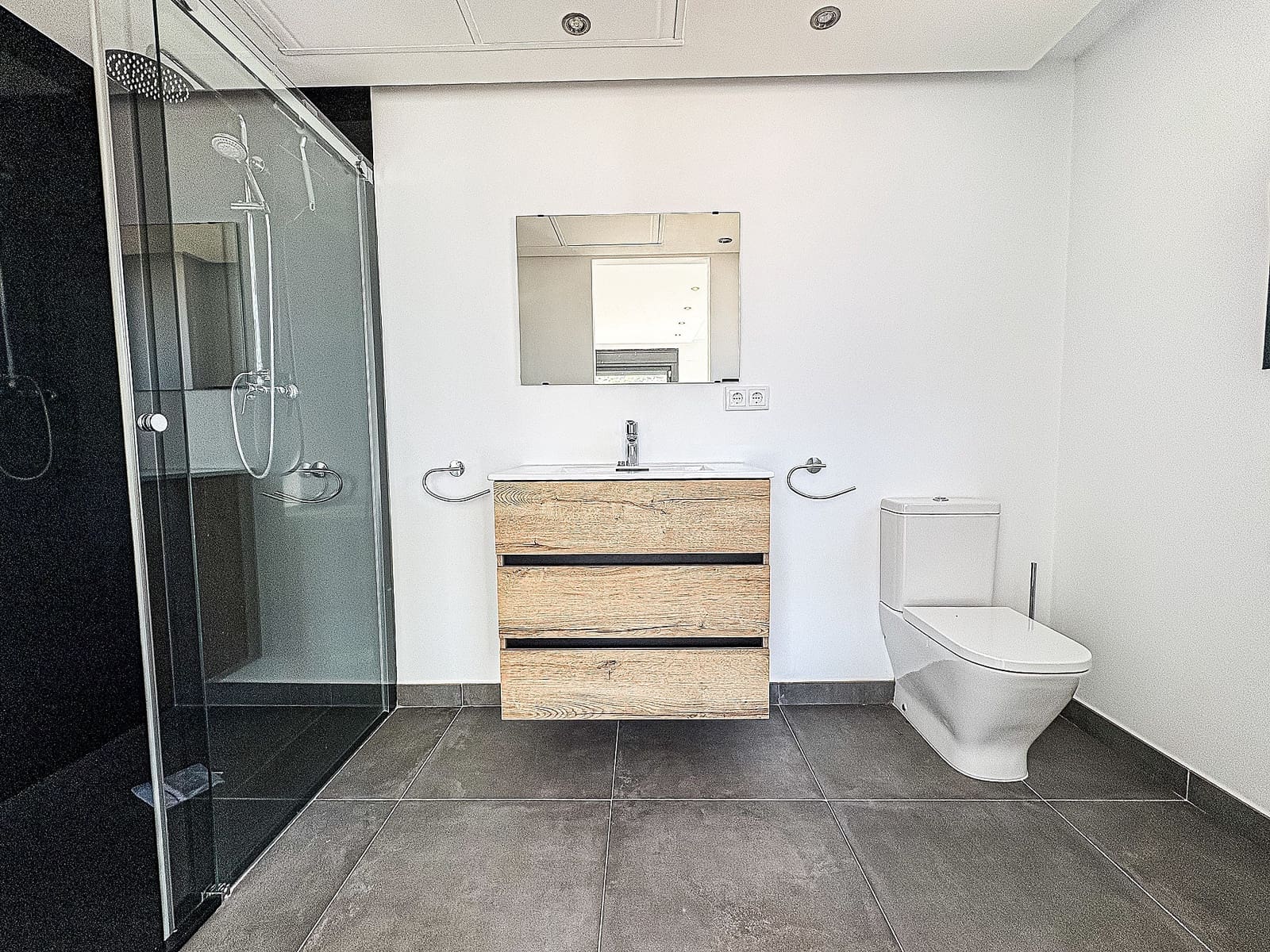 5 soverom Villa til salgs i Pinoso med svømmebasseng - € 409 995 (Ref: 9344364)