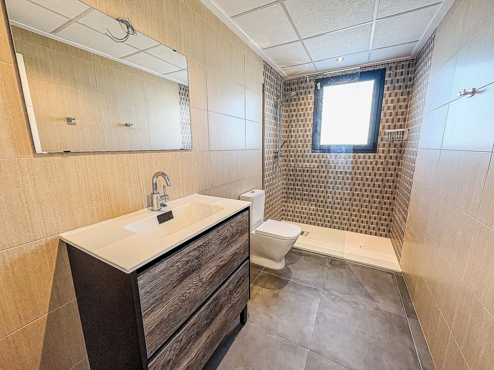 5 soverom Villa til salgs i Pinoso med svømmebasseng - € 409 995 (Ref: 9344364)