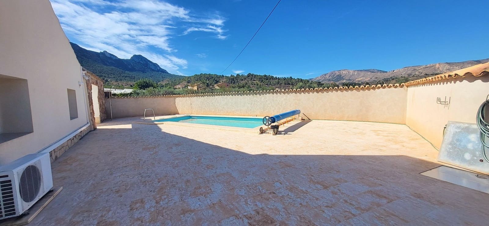 2 quarto Moradia para venda em La Romana com piscina garagem - 275 000 € (Ref: 9366972)