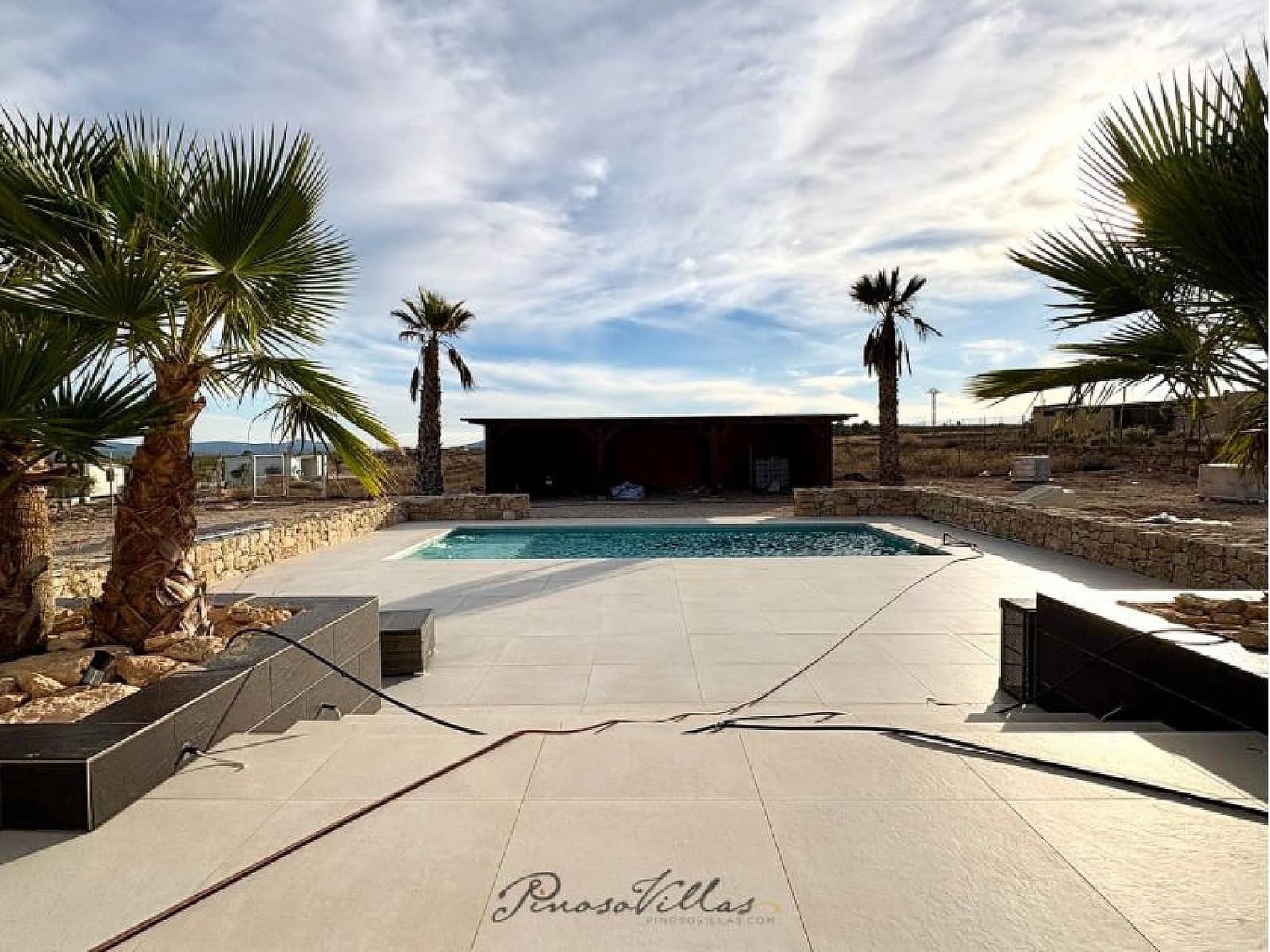 4 bedroom Villa for sale in Pinoso with pool - € 449,950 (Ref: 9370346)