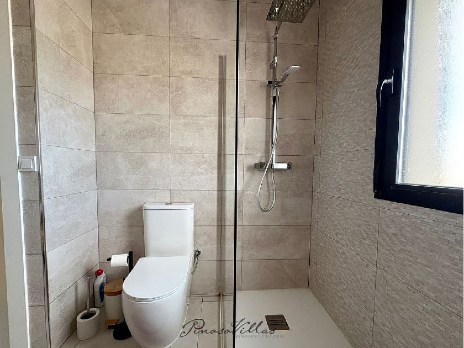 4 bedroom Villa for sale in Pinoso with pool - € 449,950 (Ref: 9370346)