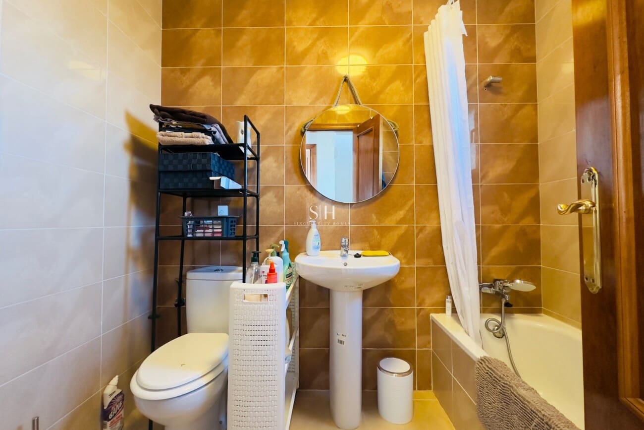 3 soveværelse Byhus til salg i San Miguel de Salinas med swimmingpool - € 210.000 (Ref: 9376644)