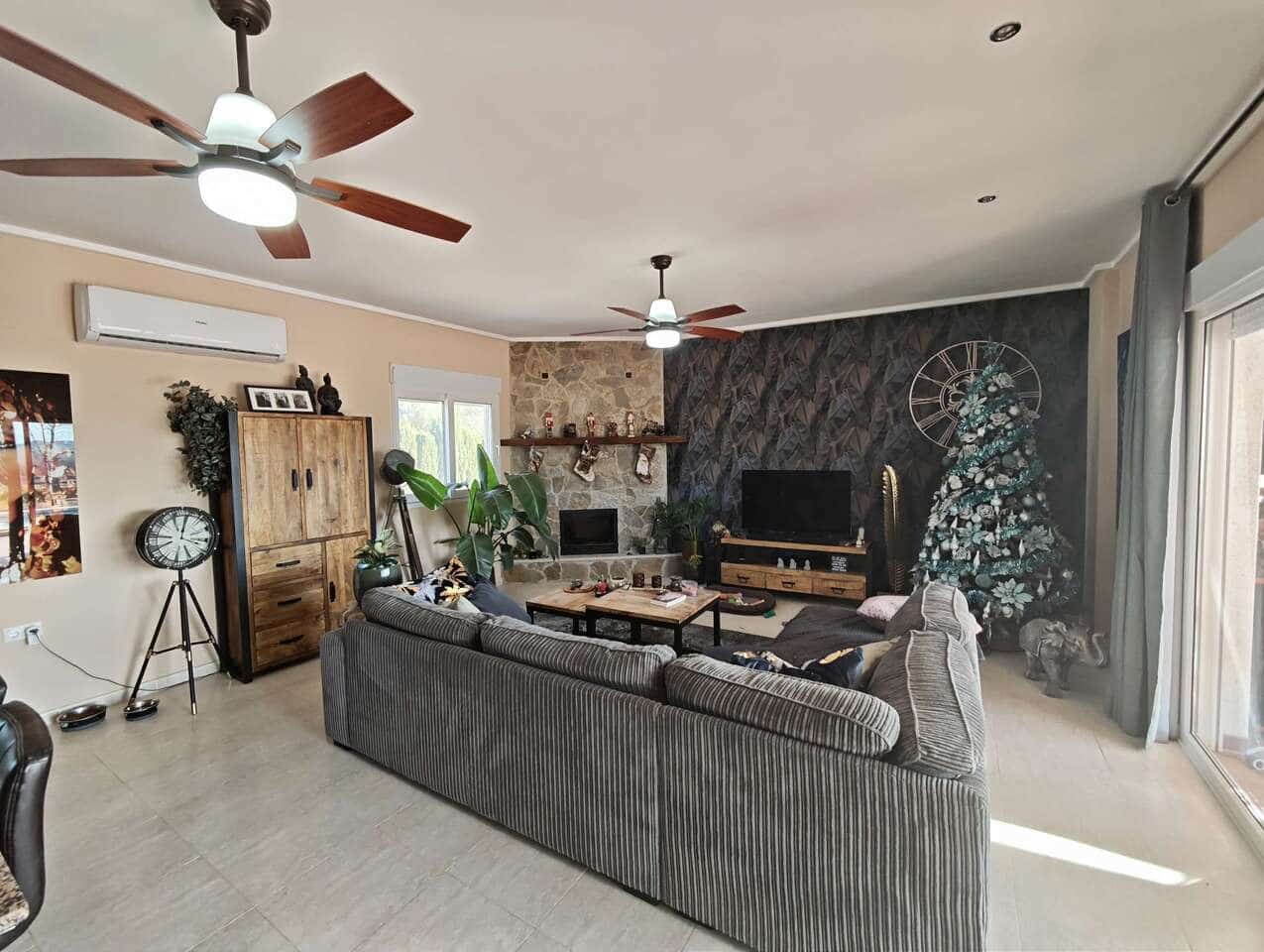 3 soverom Villa til salgs i Sax med svømmebasseng - € 399 995 (Ref: 9382353)