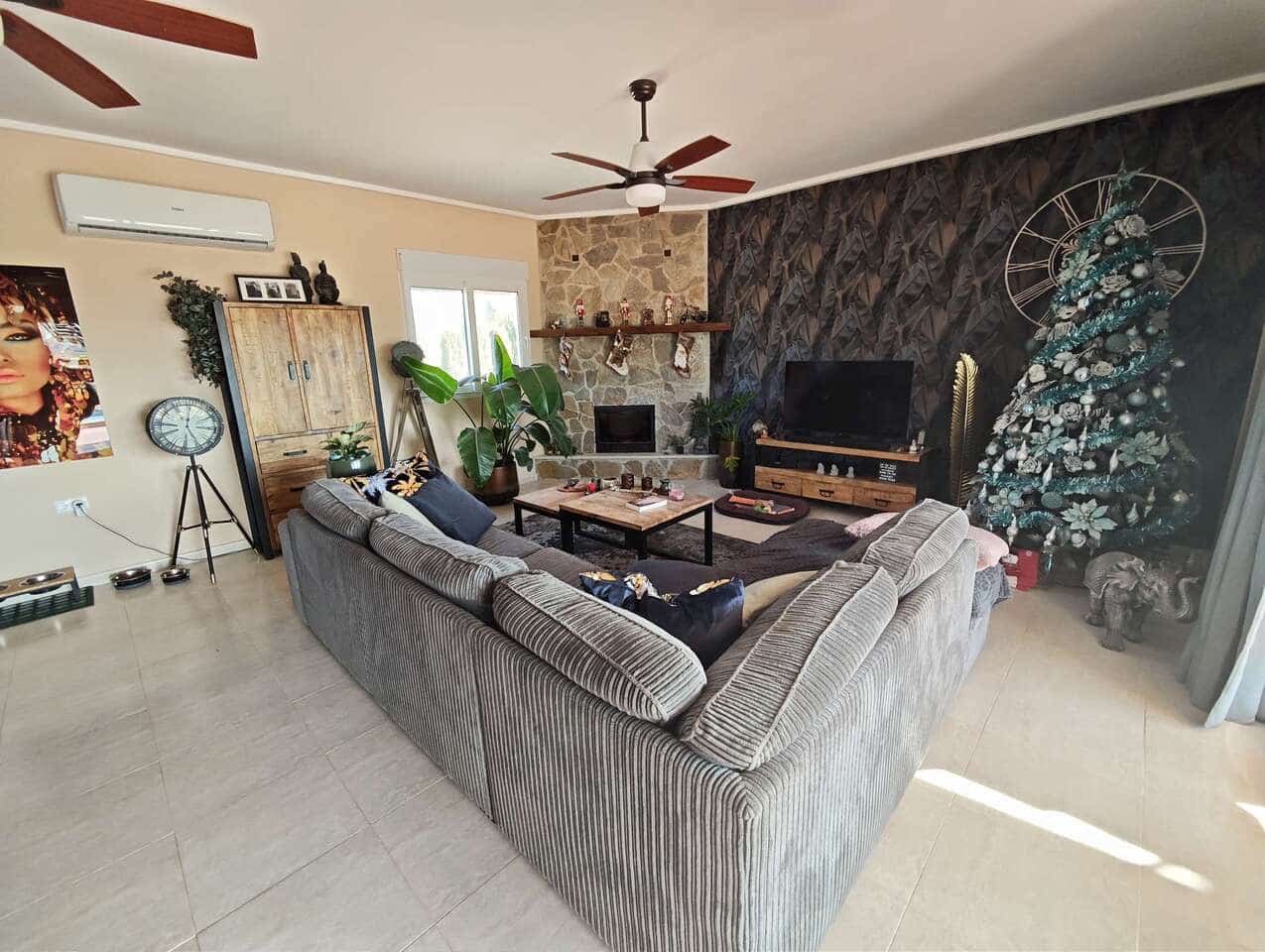 3 soverom Villa til salgs i Sax med svømmebasseng - € 399 995 (Ref: 9382353)