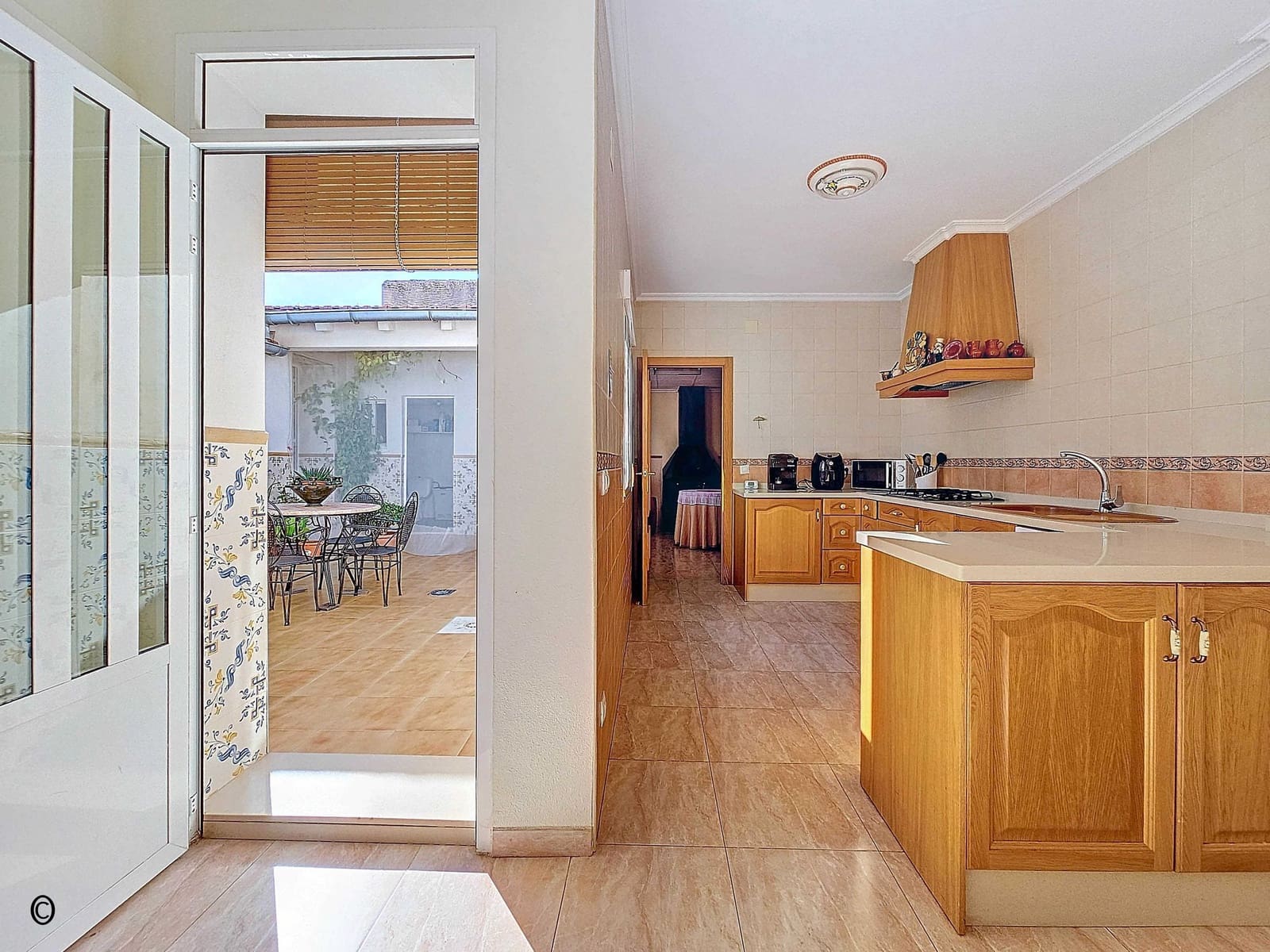 3 bedroom Townhouse for sale in Pinoso with pool garage - € 147,500 (Ref: 9385148)