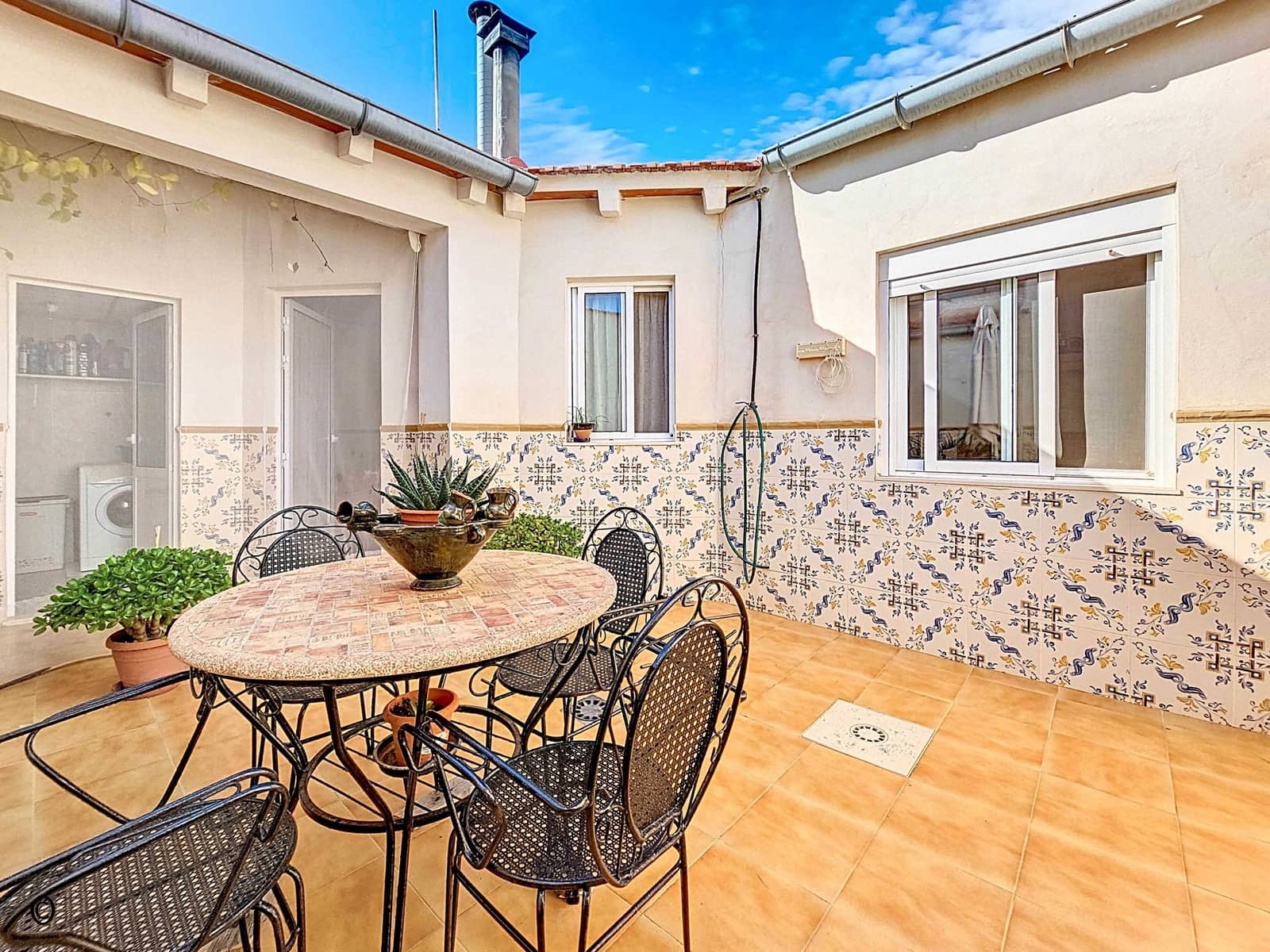 3 bedroom Townhouse for sale in Pinoso with pool garage - € 147,500 (Ref: 9385148)