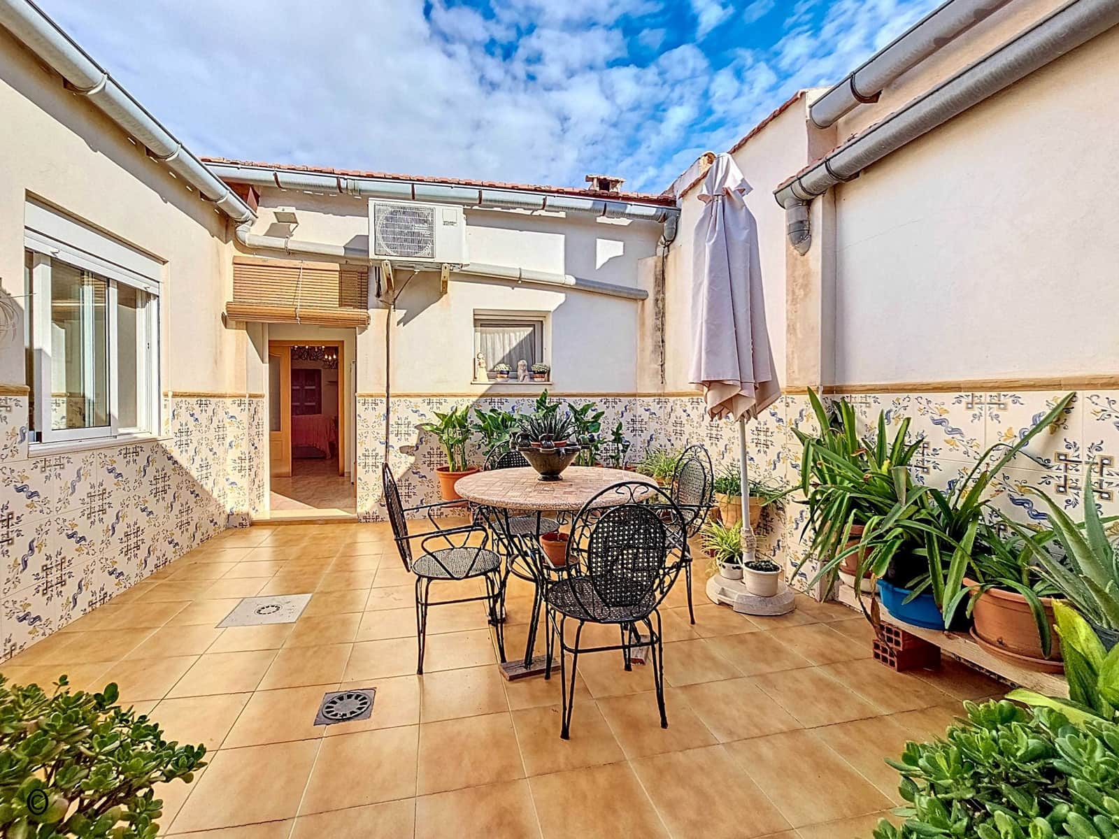 3 bedroom Townhouse for sale in Pinoso with pool garage - € 147,500 (Ref: 9385148)