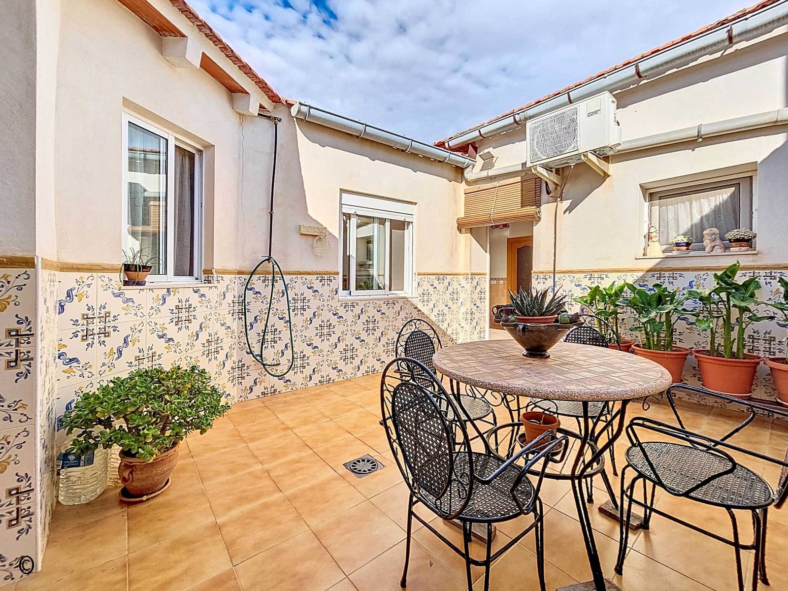 3 bedroom Townhouse for sale in Pinoso with pool garage - € 147,500 (Ref: 9385148)