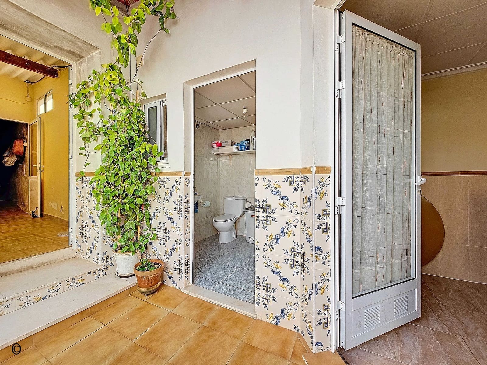 3 bedroom Townhouse for sale in Pinoso with pool garage - € 147,500 (Ref: 9385148)