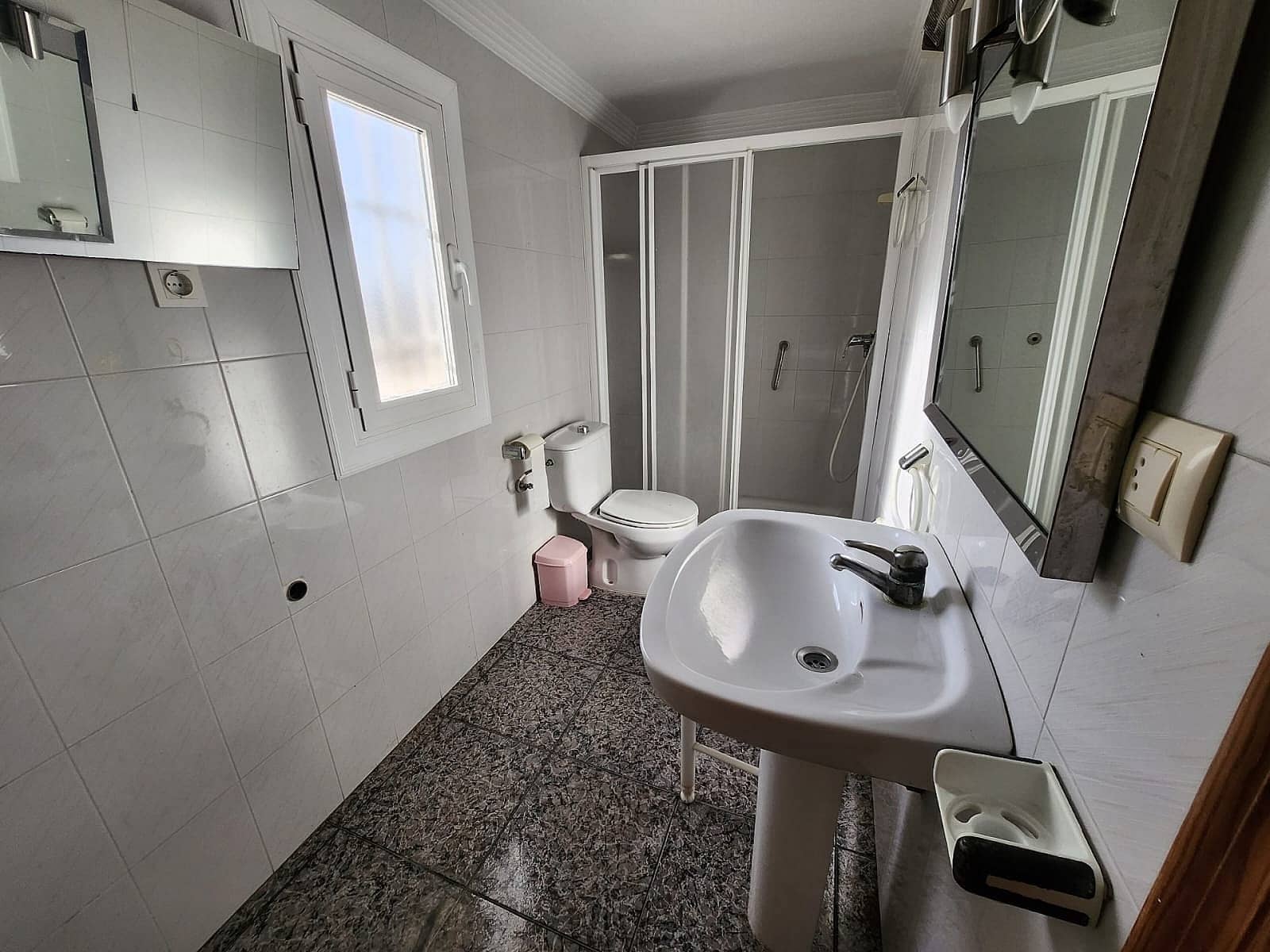 6 soverom Hus til salgs i Yecla med svømmebasseng garasje - € 119 500 (Ref: 9385149)