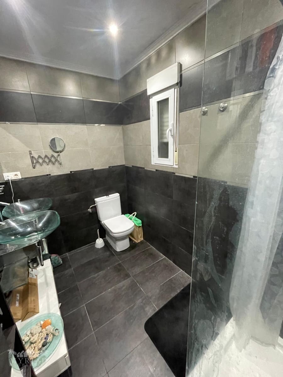 6 bedroom Villa for sale in Pinoso with pool - € 649,995 (Ref: 9387493)