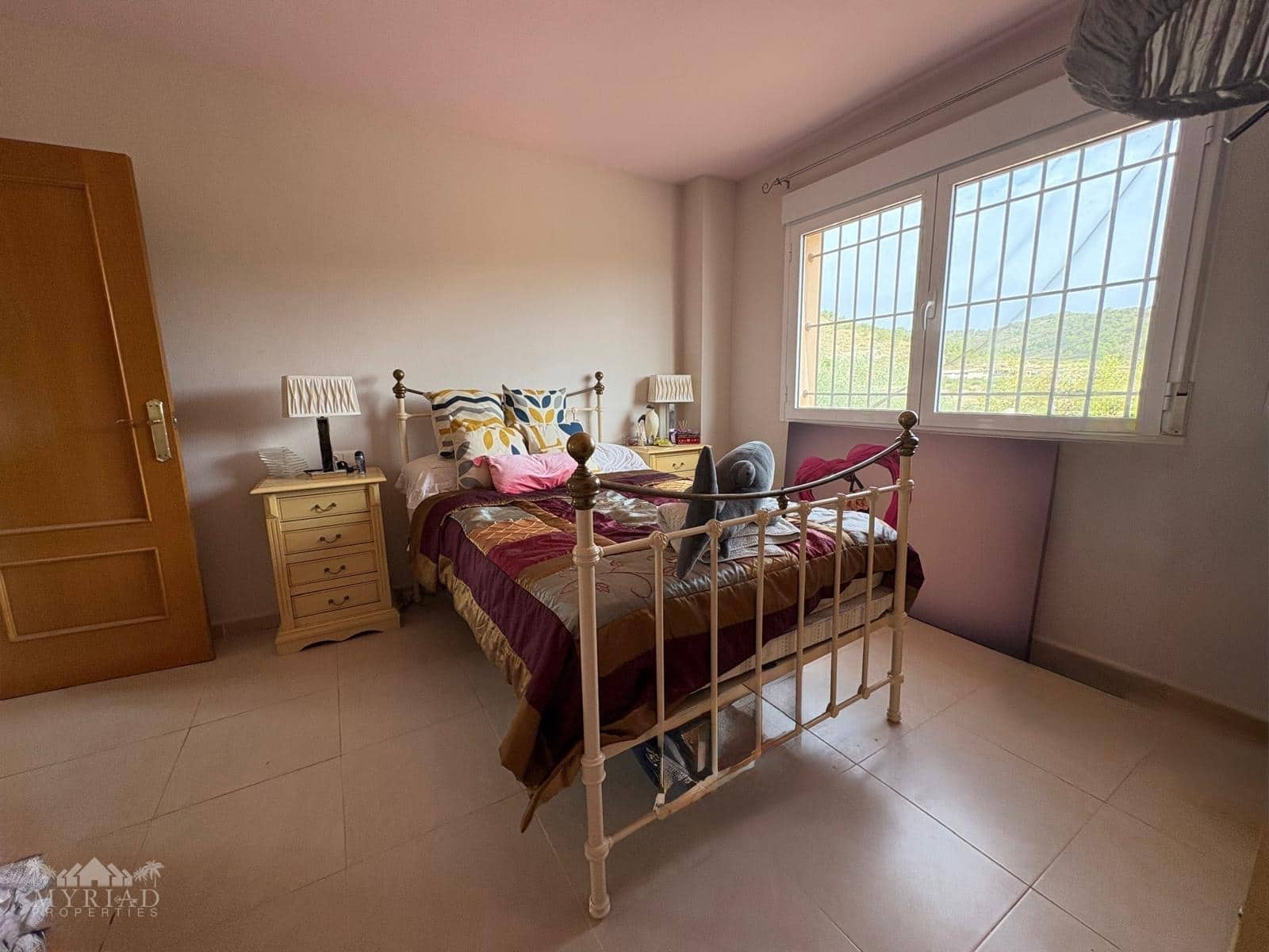 6 bedroom Villa for sale in Pinoso with pool - € 649,995 (Ref: 9387493)