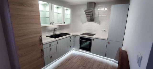 7 soverom Finca/Herregård til salgs i Raspay, Yecla med svømmebasseng - € 249 995 (Ref: 9390172)