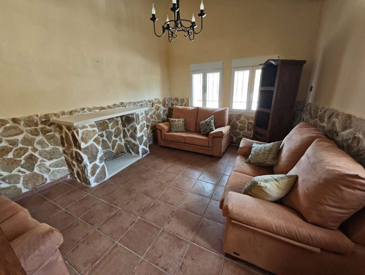 4 soveværelse Finca/Landehus til salg i Raspay med swimmingpool - € 164.995 (Ref: 9390173)