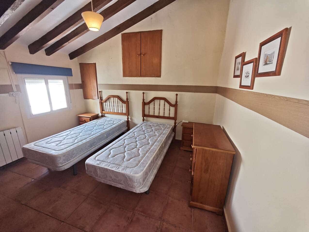 4 soveværelse Finca/Landehus til salg i Raspay med swimmingpool - € 164.995 (Ref: 9390173)