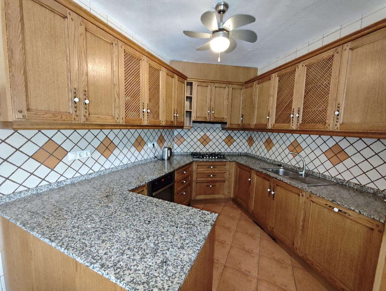 4 soveværelse Finca/Landehus til salg i Raspay med swimmingpool - € 164.995 (Ref: 9390173)