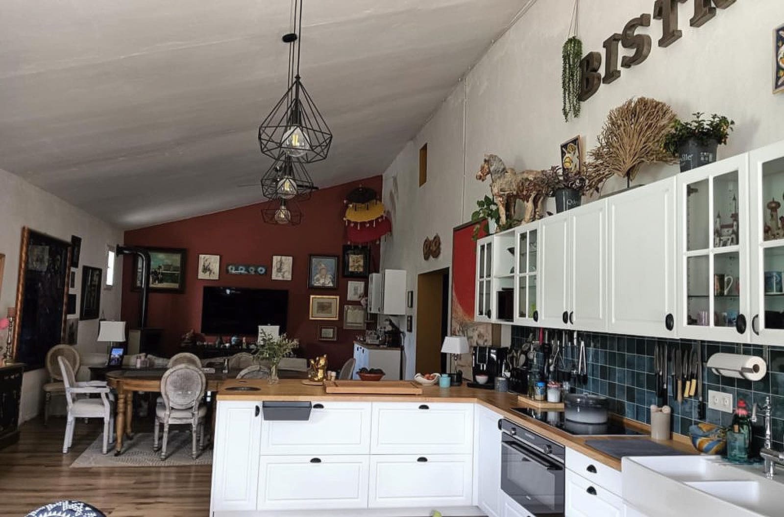 3 soveværelse Finca/Landehus til salg i La Romana med swimmingpool - € 339.000 (Ref: 9396855)