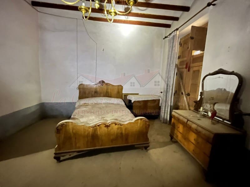 7 slaapkamer Finca/Landhuis te koop in Sax met zwembad - € 99.000 (Ref: 9398208)