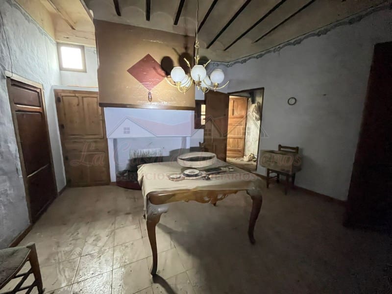 7 slaapkamer Finca/Landhuis te koop in Sax met zwembad - € 99.000 (Ref: 9398208)