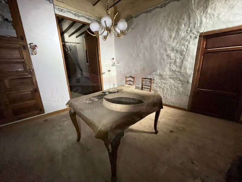 7 slaapkamer Finca/Landhuis te koop in Sax met zwembad - € 99.000 (Ref: 9398208)