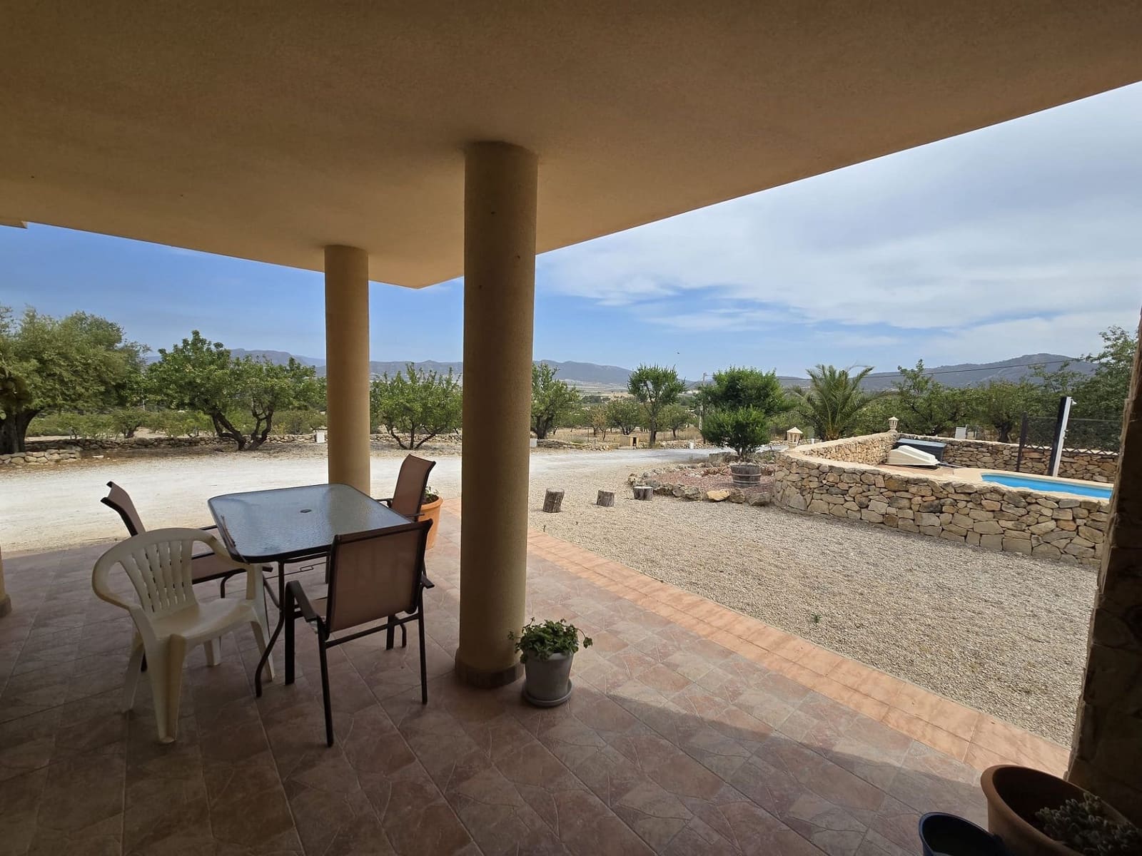 4 Zimmer Villa zu verkaufen in Salinas mit Pool Garage - 315.000 € (Ref: 9398842)