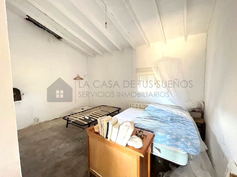 2 soveværelse Finca/Landehus til salg i Elda med swimmingpool - € 150.000 (Ref: 9400399)