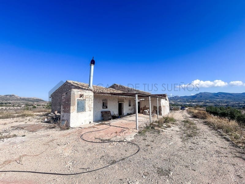 2 soveværelse Finca/Landehus til salg i Elda med swimmingpool - € 150.000 (Ref: 9400399)