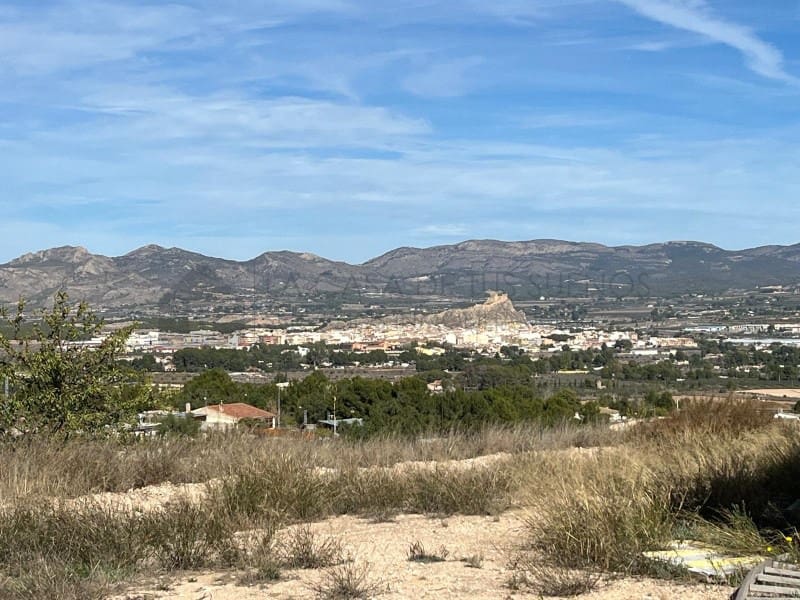 2 soveværelse Finca/Landehus til salg i Elda med swimmingpool - € 150.000 (Ref: 9400399)