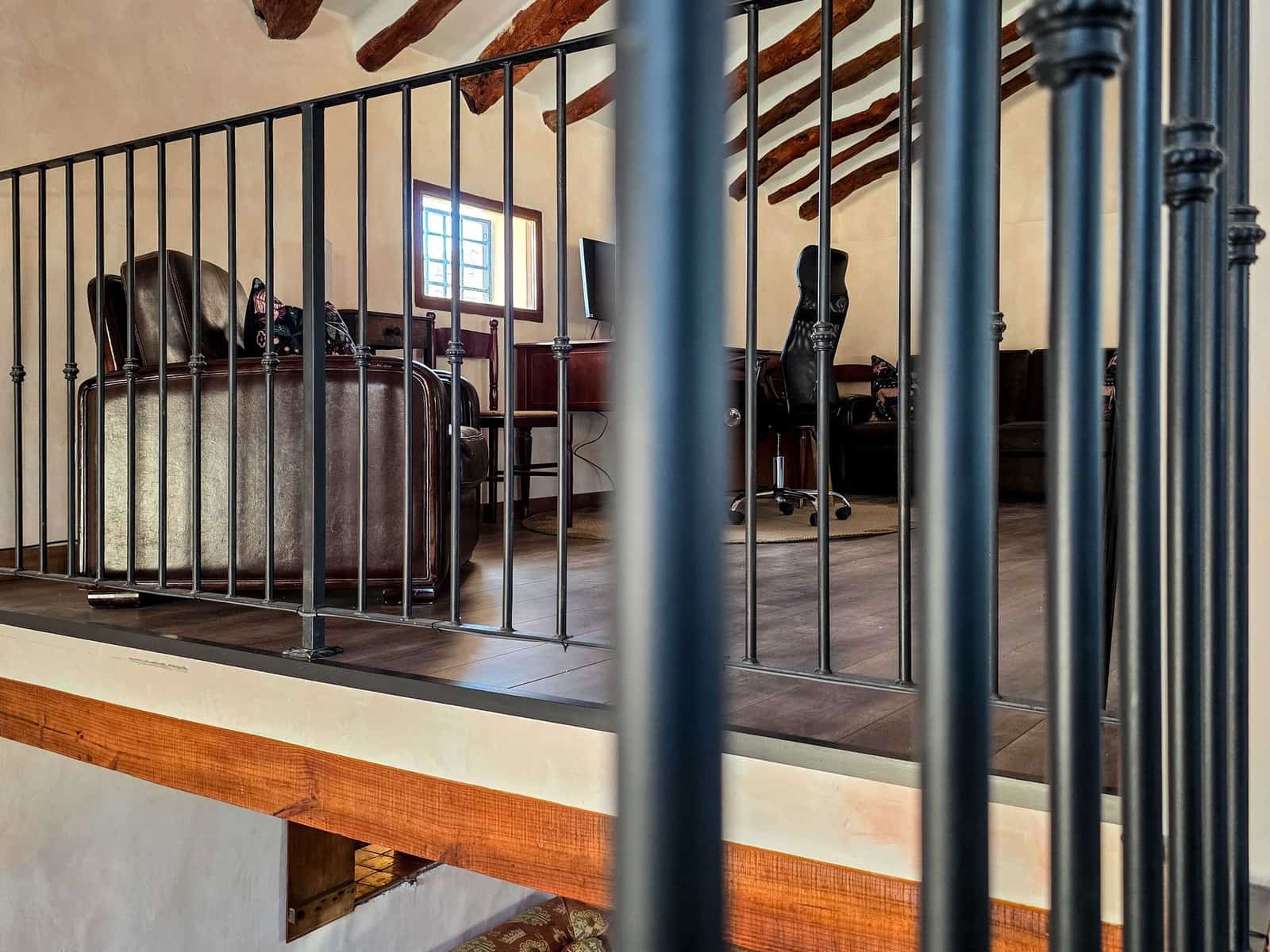 5 sypialnia Finka/Dom wiejski na sprzedaż w La Alberquilla z basenem garażem - 299 950 € (Ref: 9421914)