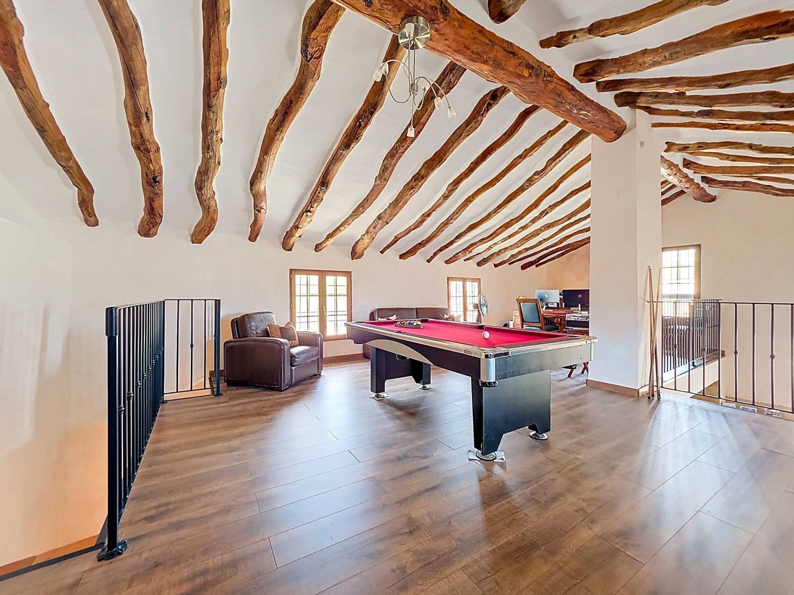 5 sypialnia Finka/Dom wiejski na sprzedaż w La Alberquilla z basenem garażem - 299 950 € (Ref: 9421914)