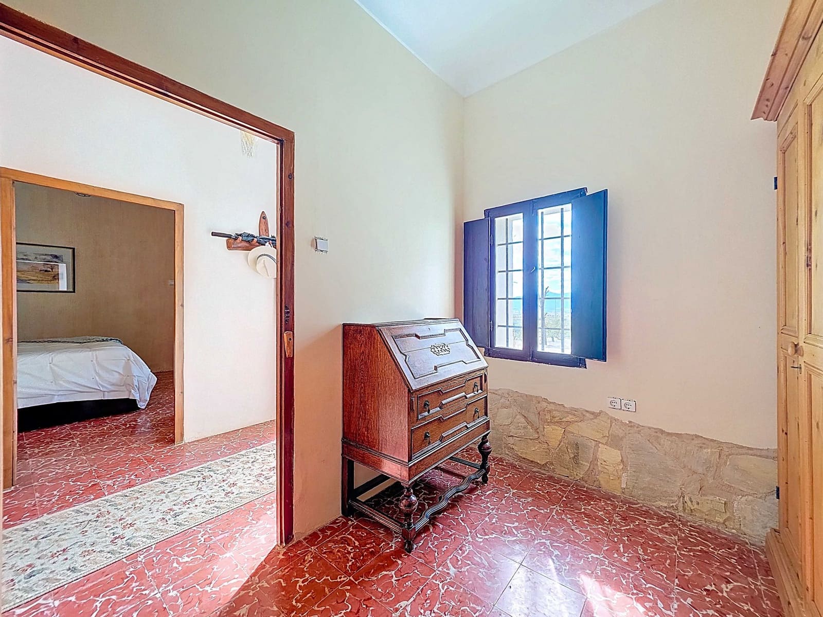 5 sypialnia Finka/Dom wiejski na sprzedaż w La Alberquilla z basenem garażem - 299 950 € (Ref: 9421914)